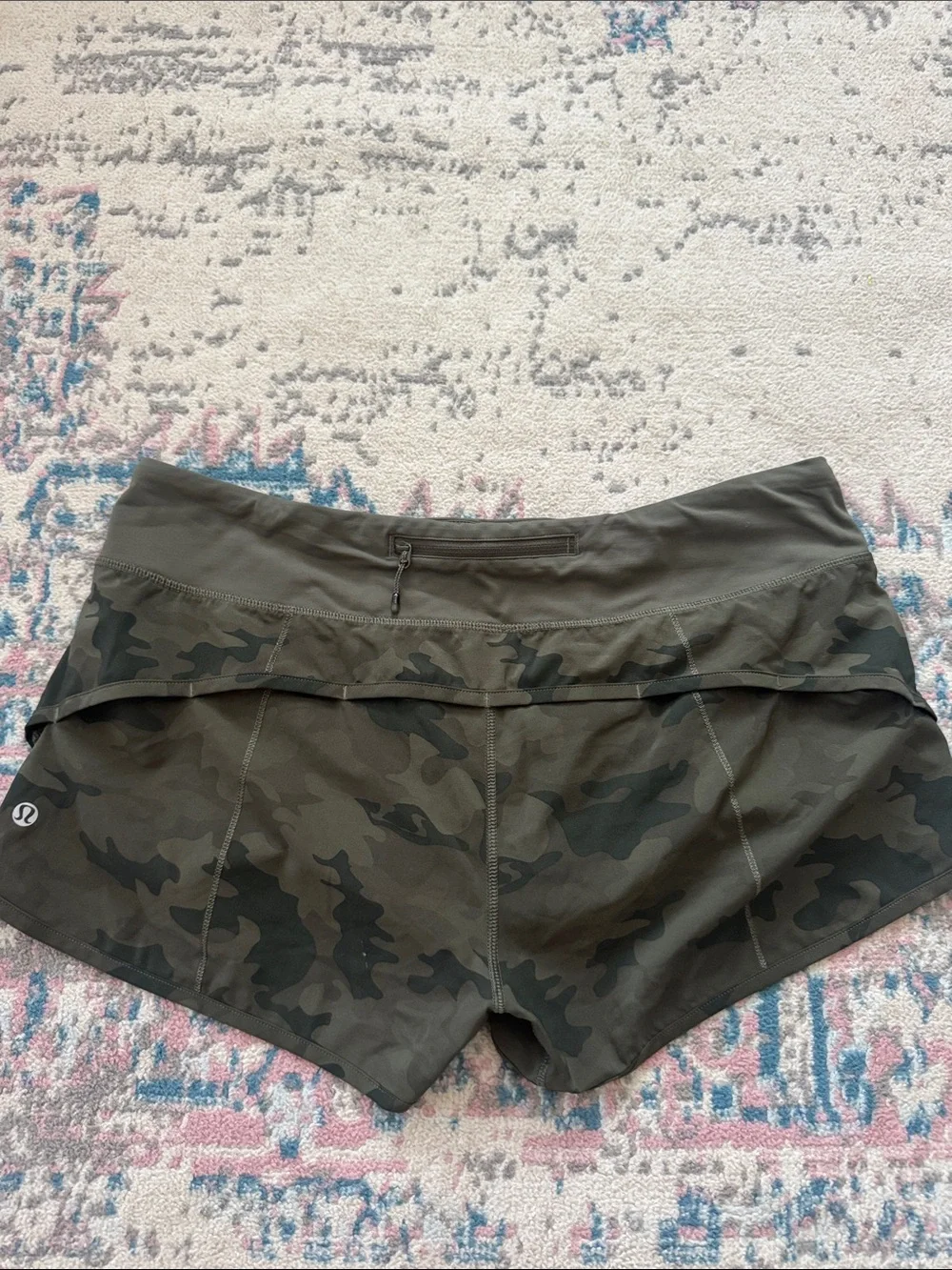 lululemon athletica lightweight camo